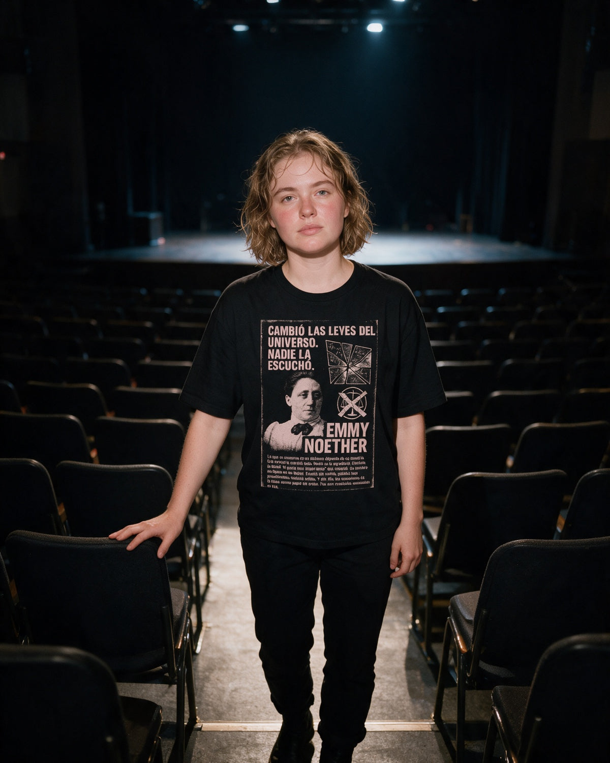 幽霊の変数 — ドロップショルダー・オーバーサイズTシャツ